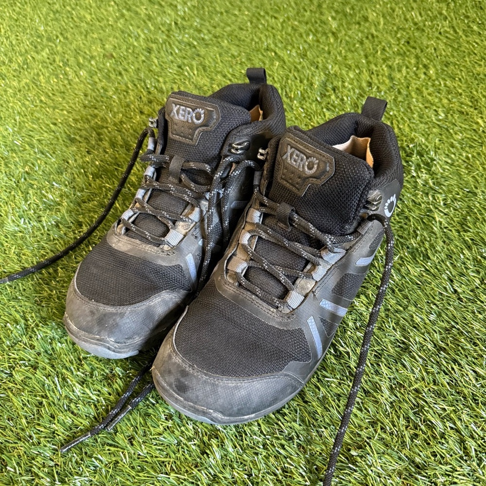 Xero Women's Black Athletic Shoes